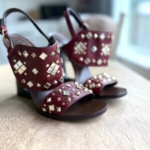 NWOT/Box TORY BURCH Kingsbridge Studded Wedge Sandals Burgundy Gold 8.5 Leather